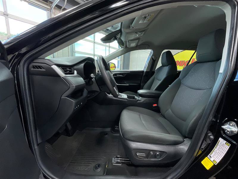 Used 2023 Toyota RAV4 XLE w/ XLE Grade Weather Package AWD/4WD image 11