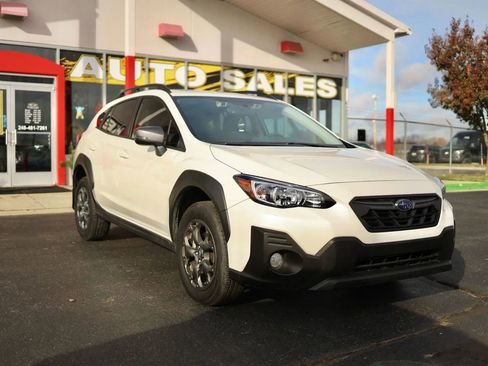 Used 2023 Subaru Crosstrek 2.5i Sport AWD/4WD image 3