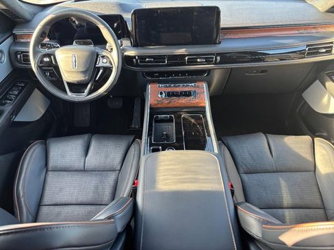 New 2026 Lincoln Aviator Black Label w/ Dynamic Handling Package image 12