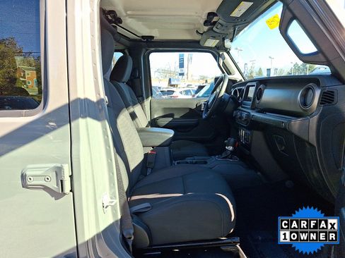 Used 2019 Jeep Wrangler Unlimited Sport S image 46