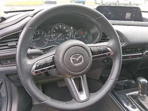 Used 2025 MAZDA CX-30 AWD 2.5 S w/ Preferred Package image 16