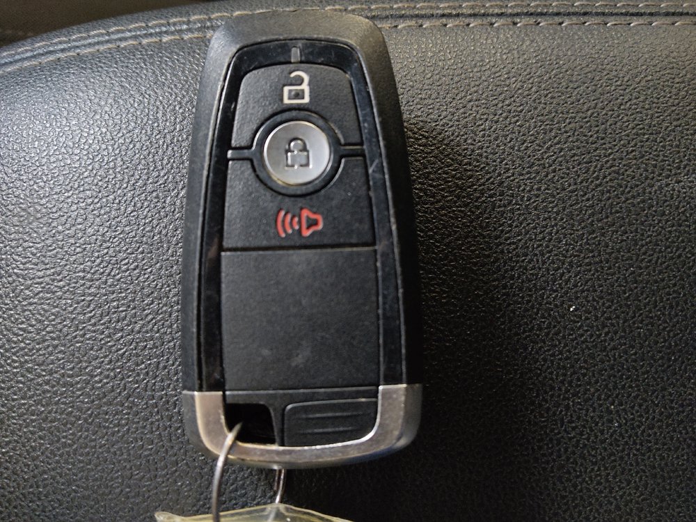 Used 2020 Ford Escape SE FWD image 32