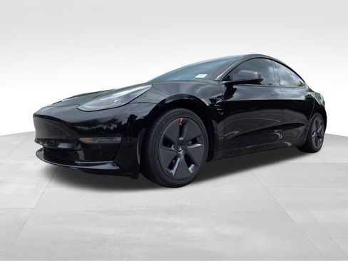 Used 2022 Tesla Model 3 Long Range AWD/4WD image 10