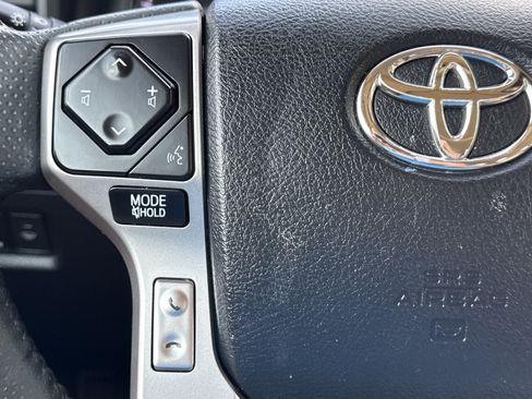 Used 2023 Toyota 4Runner SR5 Premium w/ Moonroof Package RWD image 22