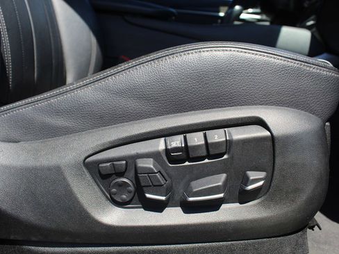 Used 2017 BMW X6 xDrive50i image 22