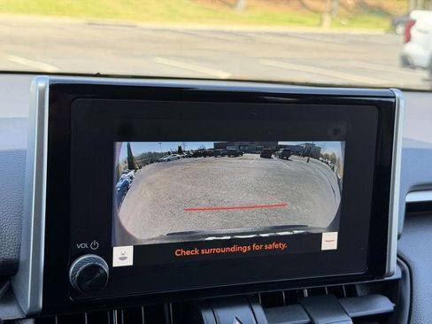 Used 2023 Toyota RAV4 LE image 4