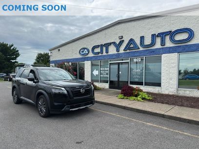 Used 2023 Nissan Pathfinder SL w/ SL Premium Package