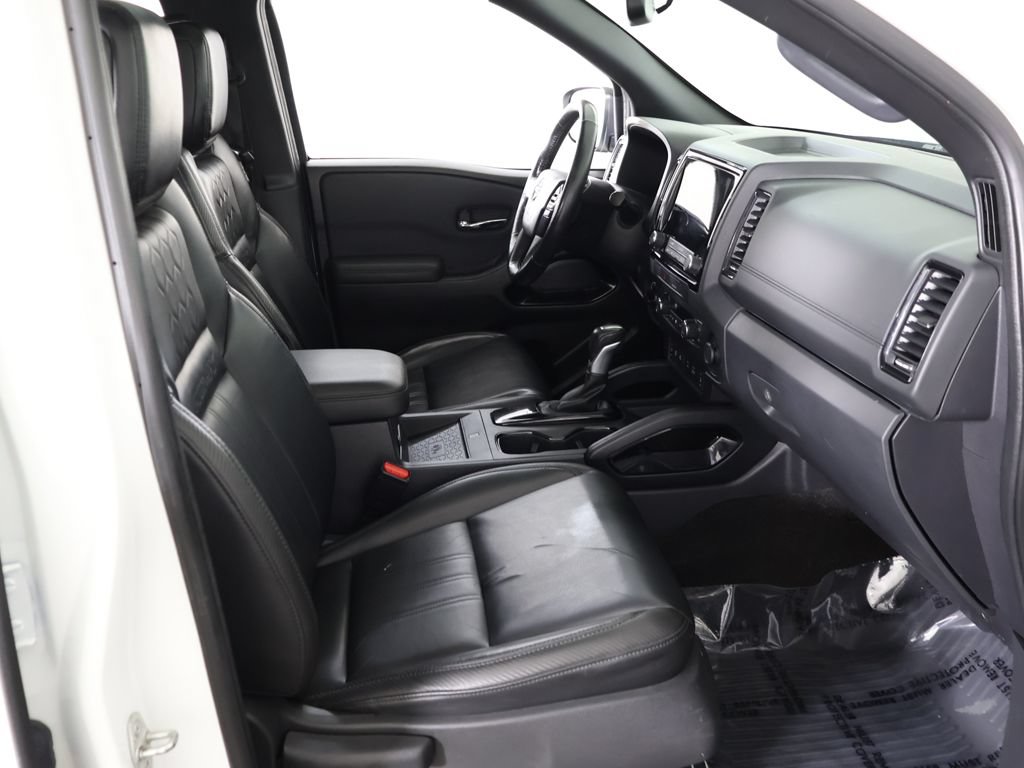 Used 2022 Nissan Frontier PRO-4X w/ Pro-4X Premium Package AWD/4WD image 37