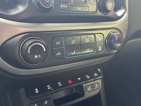 Used 2017 Chevrolet Colorado ZR2 image 19