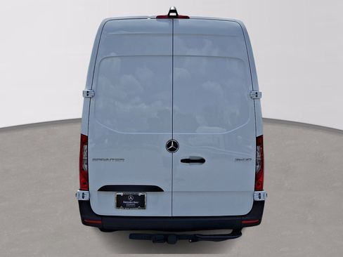 Used 2026 Mercedes-Benz Sprinter 2500 image 5