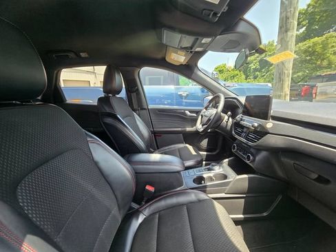 Used 2025 Ford Escape ST-Line FWD image 14