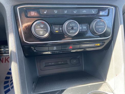 Used 2022 Volkswagen Atlas Cross Sport SEL Premium R-Line image 71