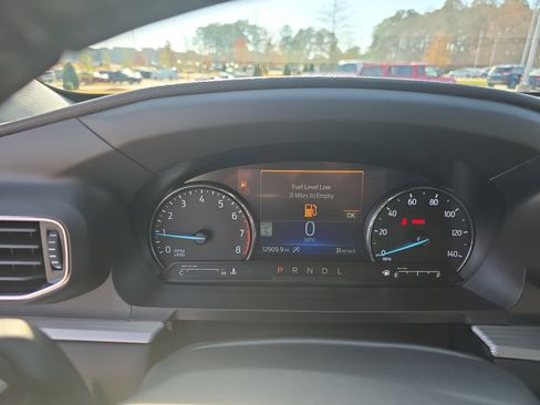 Used 2024 Ford Explorer XLT w/ Equipment Group 202A image 18