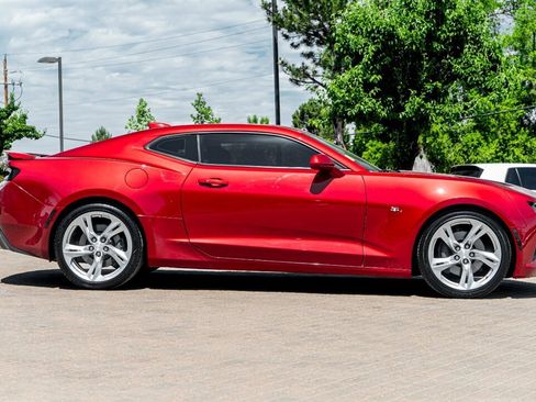 Used 2016 Chevrolet Camaro SS RWD image 5