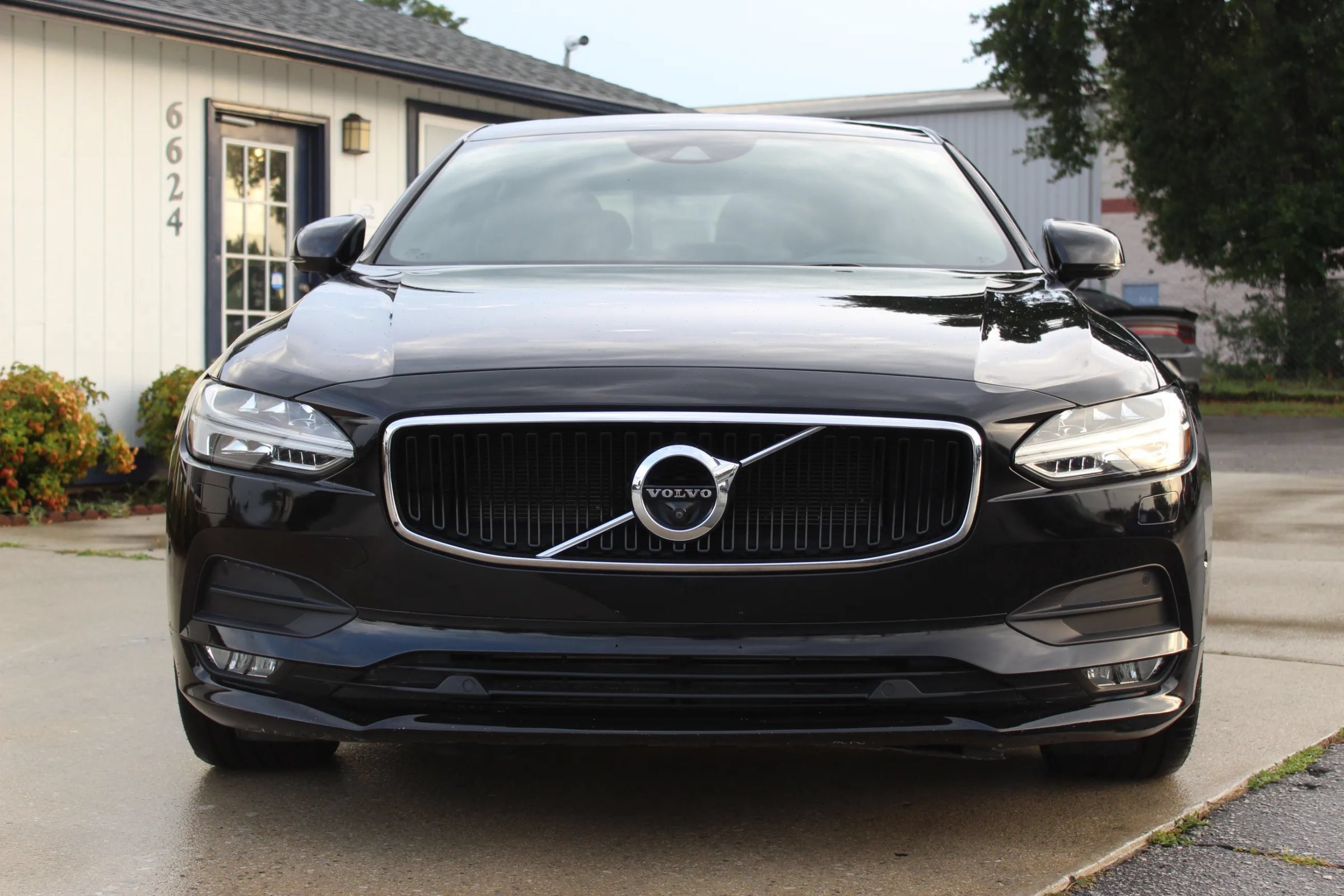 Used 2018 Volvo S90 T6 Momentum w/ Convenience Package AWD/4WD image 8