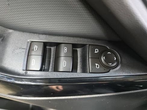 New 2026 Chevrolet Equinox LT image 29