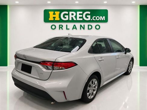 Used 2023 Toyota Corolla LE FWD image 6
