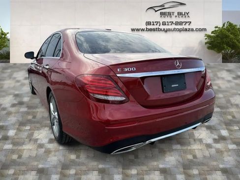 Used 2019 Mercedes-Benz E 300 w/ Premium 1 Package image 4