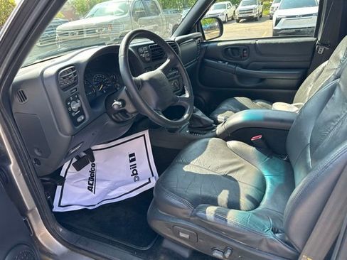Used 2001 GMC Jimmy SLT AWD/4WD image 12