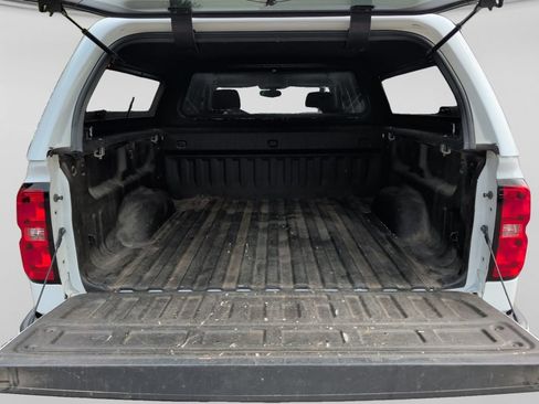 Used 2018 Chevrolet Silverado 1500 LT w/ All Star Edition AWD/4WD image 38