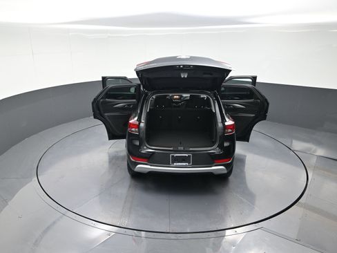 Used 2023 Chevrolet TrailBlazer LT w/ Convenience Package image 13