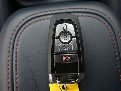 Used 2025 Ford Maverick Lariat w/ 4K Tow Package image 20