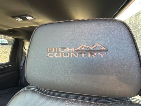 Used 2024 Chevrolet Silverado 2500 High Country w/ Technology Package AWD/4WD image 29