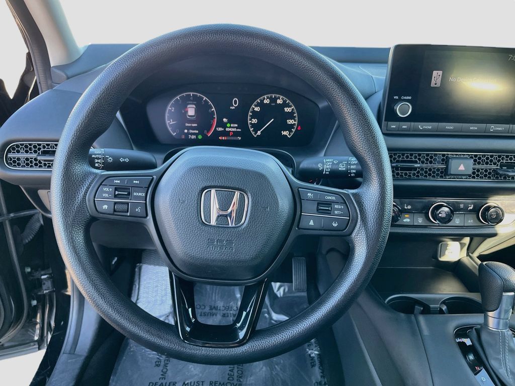 Used 2024 Honda HR-V LX image 11