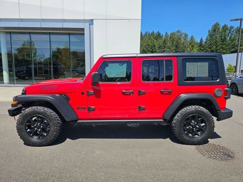 Used 2022 Jeep Wrangler Unlimited Sport AWD/4WD image 2