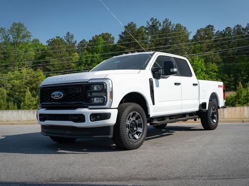 New 2026 Ford F250 XL w/ STX Appearance Package AWD/4WD image 3
