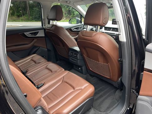 Used 2019 Audi Q7 2.0T Premium Plus w/ Premium Plus Package AWD/4WD image 40