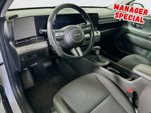 Used 2025 Hyundai Kona SEL FWD image 10