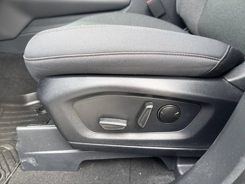 Used 2026 Ford Explorer Active RWD image 14