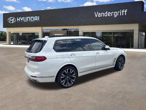 Used 2021 BMW X7 xDrive40i w/ Premium Package AWD/4WD image 3