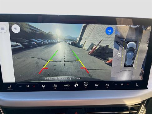 Used 2024 Ford Escape Platinum w/ Premium Technology Package image 14