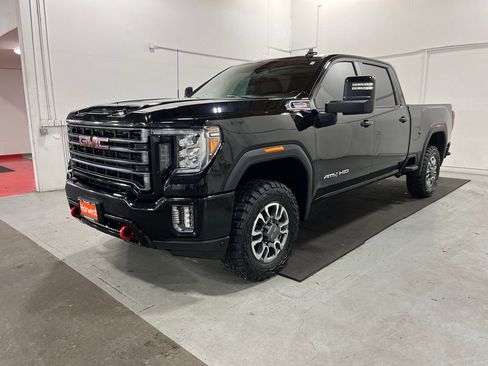 Used 2022 GMC Sierra 2500 AT4 w/ Gooseneck/5TH Wheel Package image 3