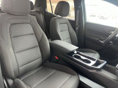 Used 2025 Chevrolet Equinox LT image 35