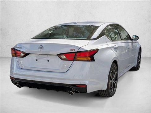 New 2025 Nissan Altima 2.5 SR image 2