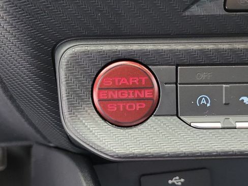 Used 2024 Ford Mustang Coupe RWD image 23