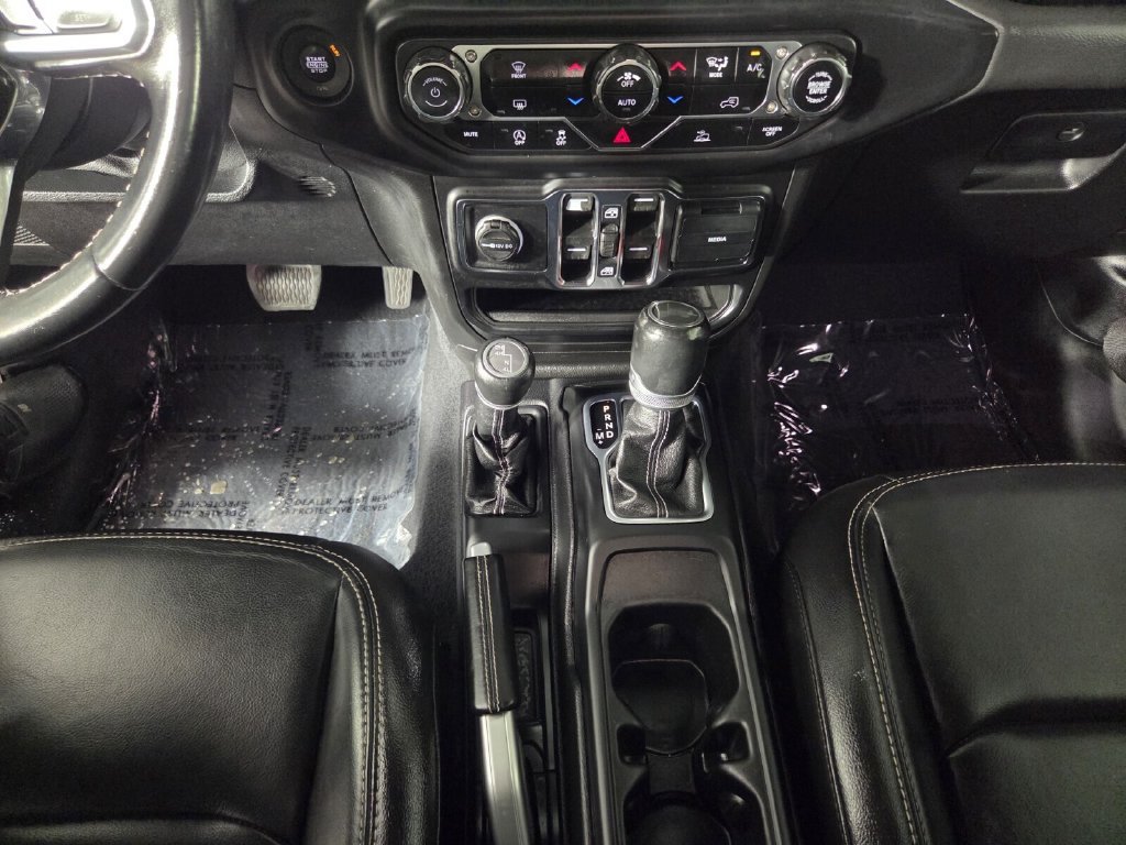 Used 2021 Jeep Wrangler Unlimited Sahara AWD/4WD image 34