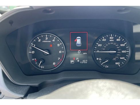 Certified 2025 Subaru Impreza 2.0i image 38