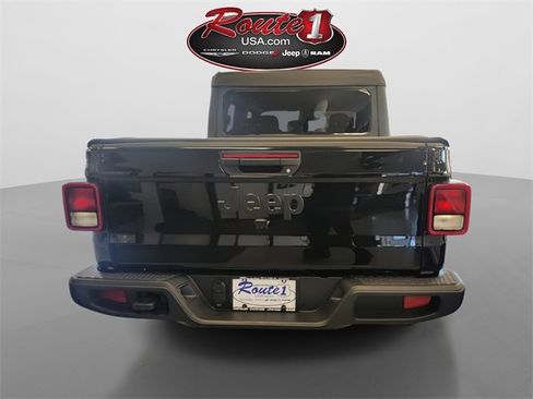New 2026 Jeep Gladiator Sport image 8