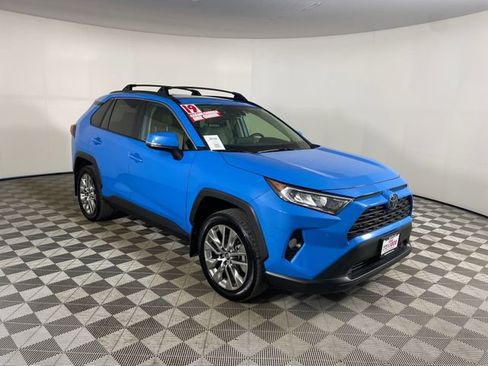 Used 2019 Toyota RAV4 XLE Premium w/ Advanced Technology Package AWD/4WD image 17