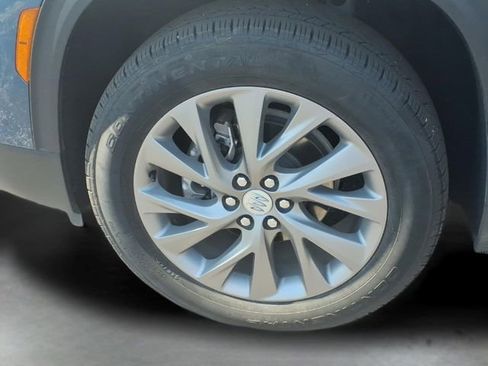 Used 2025 Buick Enclave Preferred FWD image 19