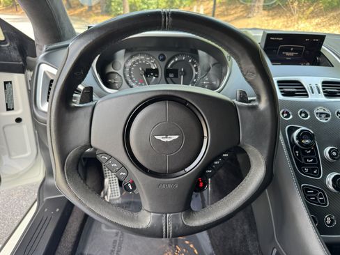 Used 2014 Aston Martin Vanquish Coupe RWD image 40