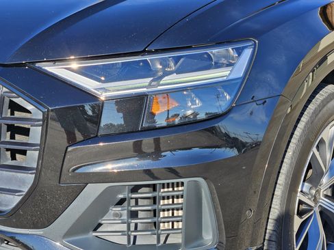 Used 2021 Audi Q8 Premium w/ Black Optic Package image 11