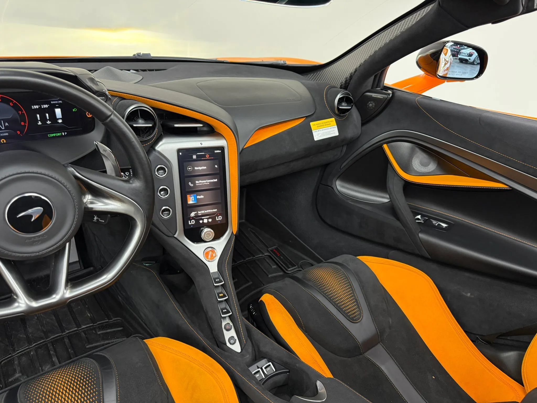 Used 2025 McLaren 750S Spider RWD image 34