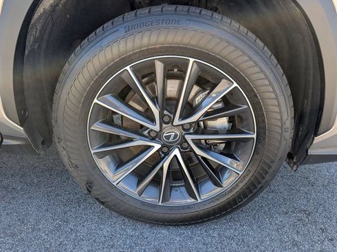 Used 2024 Lexus NX 250 FWD image 12