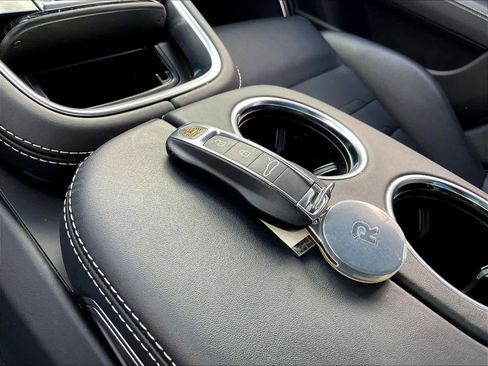 Used 2022 Porsche Panamera Turbo S image 12