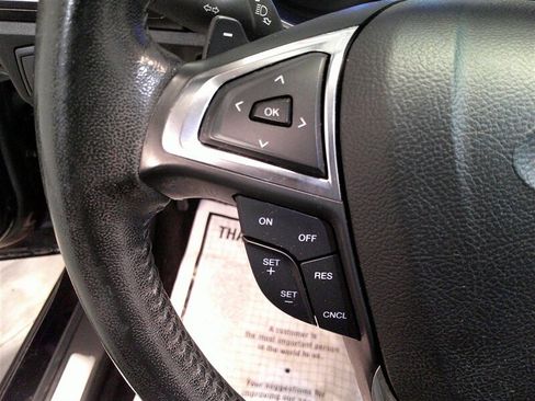 Used 2018 Ford Fusion Titanium image 13